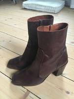 BUFFALO Stiefelette / dunkelbraun / Gr. 40 / NEUWERTIG! Hessen - Laubach Vorschau