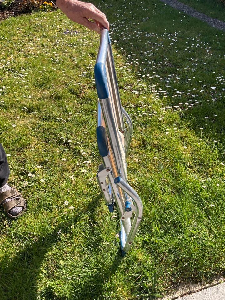 Strandstühlchen, super leicht und handlich in Wildberg