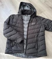 Daunenjacke Jack Wolfskin Gr M mit Kapuze die man rausnehmen kann Mitte - Wedding Vorschau