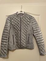 Guess Damen Steppjacke Größe S Brandenburg - Stahnsdorf Vorschau