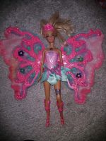 Fee Barbie  Blumen Schmetterling Barbie Nordrhein-Westfalen - Solingen Vorschau