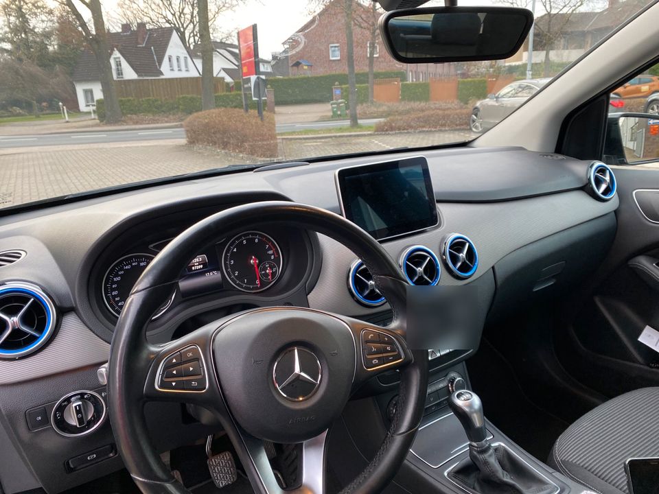 Mercedes mit ganz frischem tüv in Bad Neuenahr-Ahrweiler