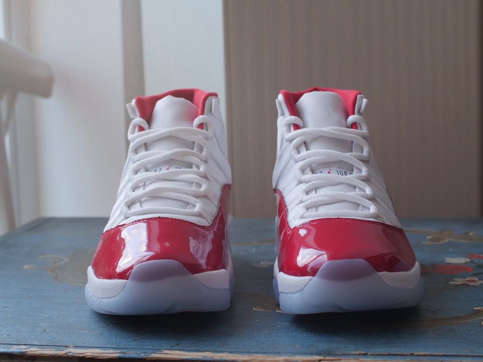 Nike Air Jordan 11 - Cherry EU 47 US 12,5 Sonderangebot in Berlin