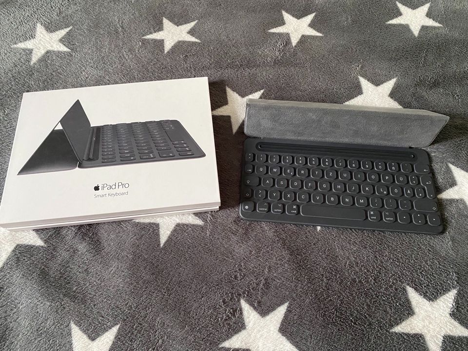 Apple Smart Keyboard 9,7 - top Zustand in Berlin