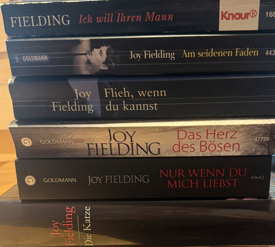 Joy Fielding Bücher Paket für 4€ in Düsseldorf