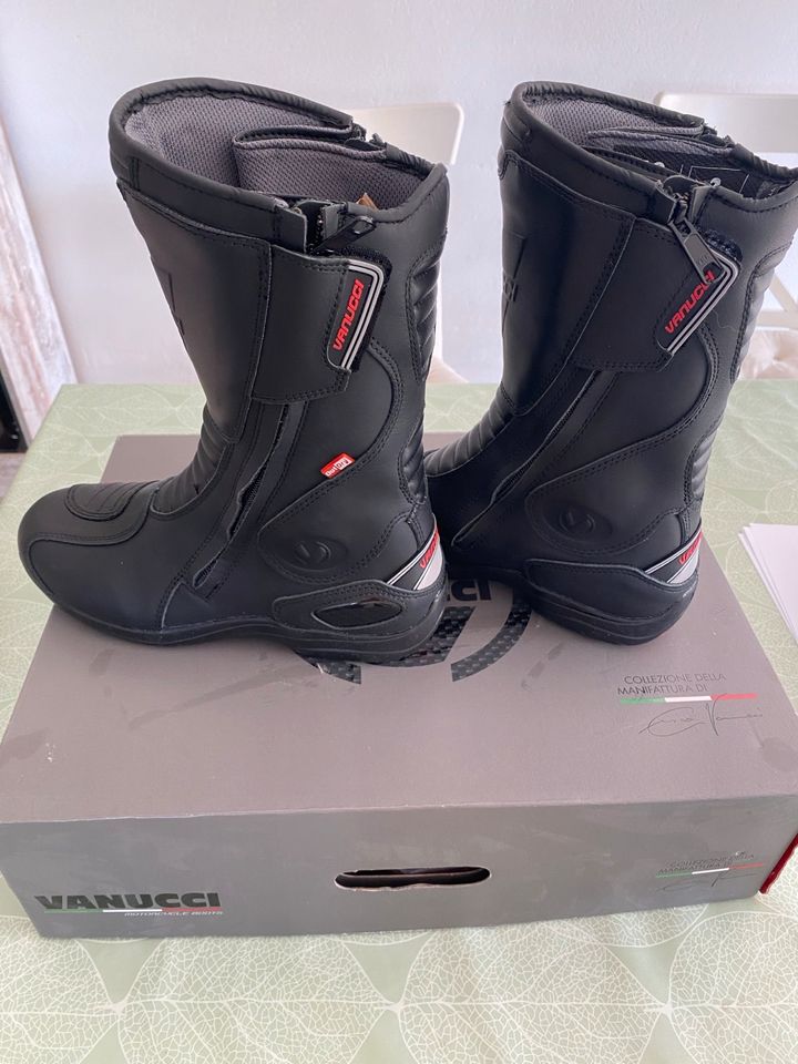 Motorrad Damen Stiefel von Vanucci in Grömitz