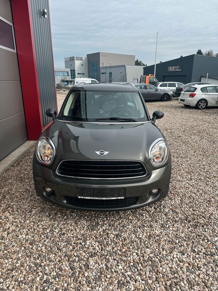 Mini Countryman One,Leder,Panorama,17-Zoll,TÜV/AU-NEU,Service-NEU in Weiden (Oberpfalz)