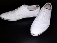 Sportlich Elegante Schuhe in Gr. 42 Hessen - Rüsselsheim Vorschau