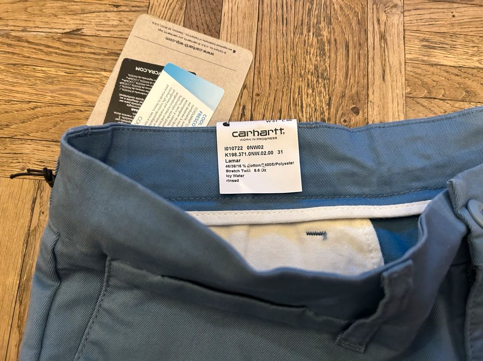 CARHARTT Short blau / NEU / Gr.31 in Kassel