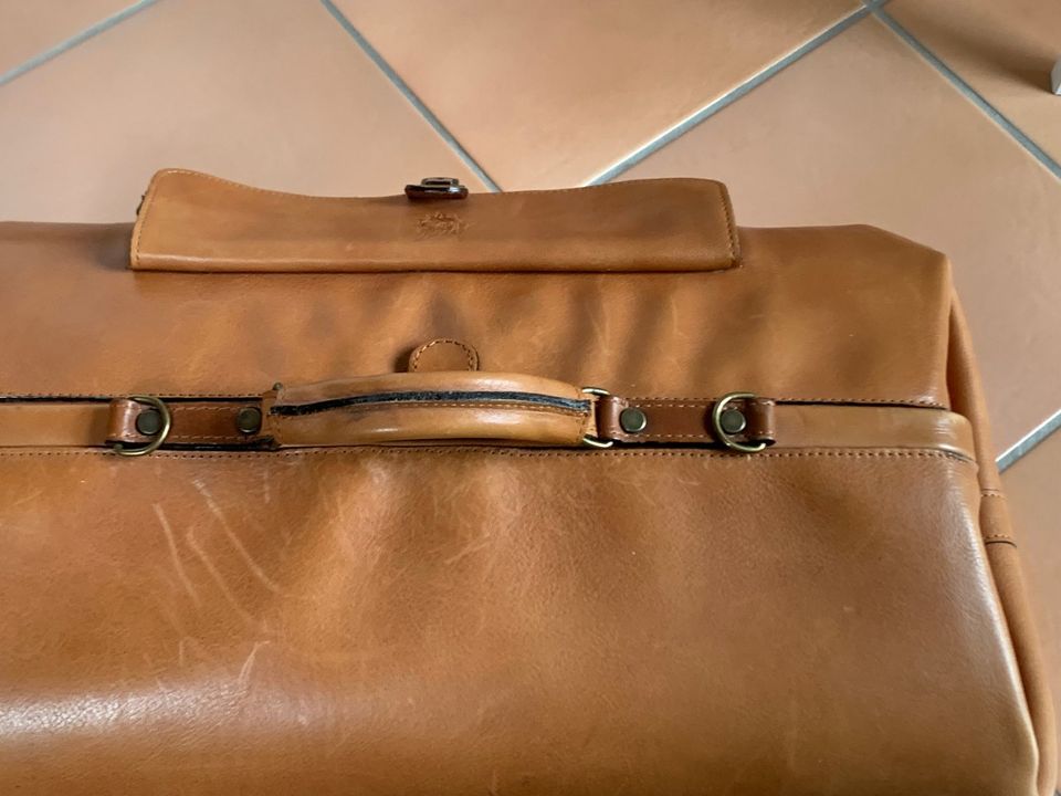 Naturleder Echtleder Weekender Reisetasche Urlaub Cognac in Gauting