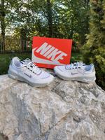 EU 38,5 Nike React Live Straßenschuh Bayern - Regensburg Vorschau