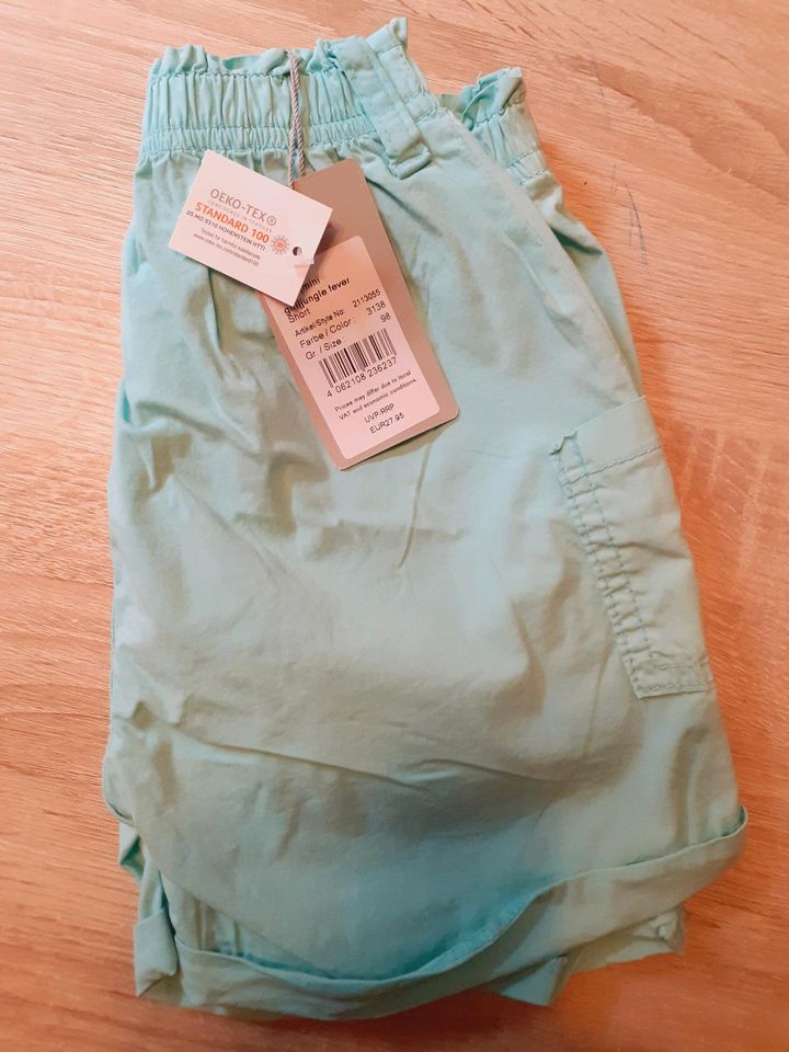 Shorts von kanz Größe 98 neu in Hausach