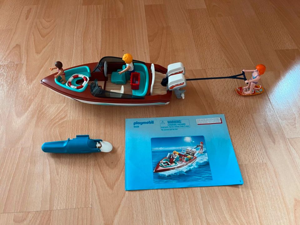 PLAYMOBIL 9428 Motorboot mit Unterwassermotor in Winkelhaid