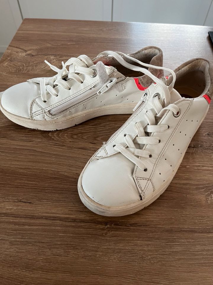 Geox Kinder Sneakers weiß Gr. 32 in Brieselang