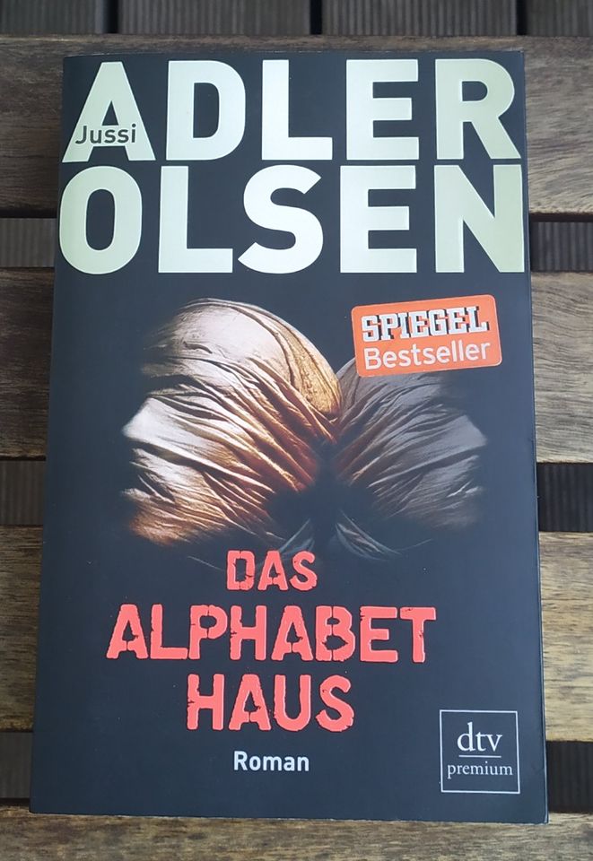 Jussi Adler-Olsen: Das Alphabethaus in Dresden