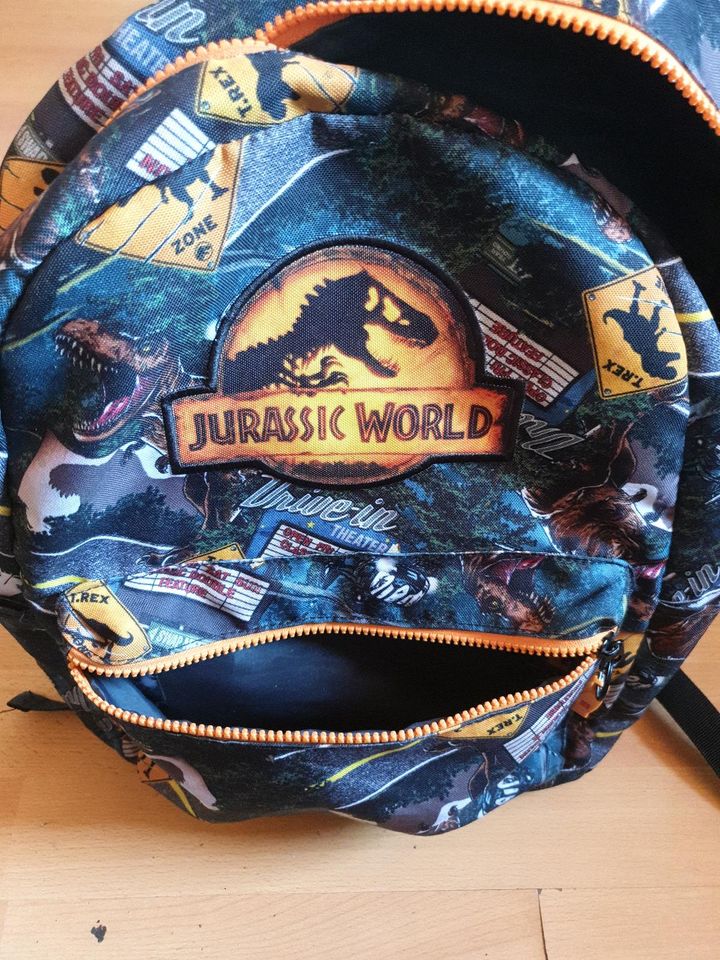 JURASSIC WORLD Schultasche in Angelburg