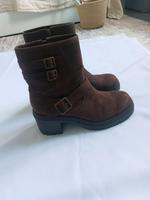 Boots Stiefel Gr.40 braun / neuwertig Berlin - Spandau Vorschau