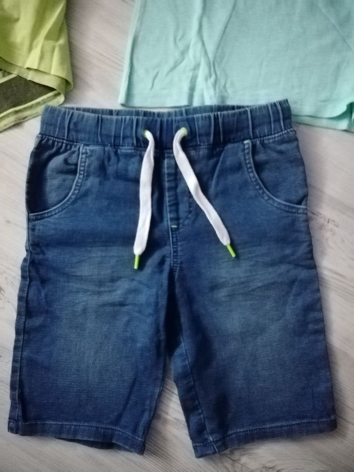 3 tlg Jungen Sommer Paket, Gr 134/140 kurze Jeans Hose, Shorts in Lippstadt