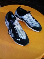 Nike Sport Schuhe Neu  Größe 44/45 Neu Baden-Württemberg - Lauchringen Vorschau