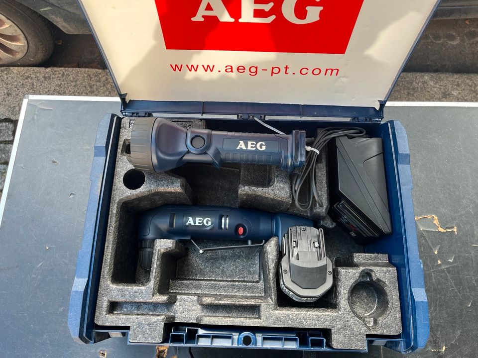 Aeg Akku Eckwinkelbohrmaschine+Lampe+2x Akku+Ladegerät+Koffer in Berlin