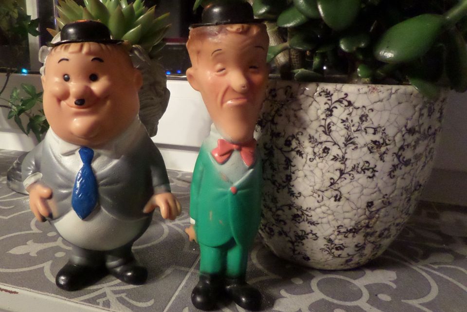 Laurel & Hardy Figuren ca. 17 cm , 60iger Jahre , Dick und Doof in Naumburg 