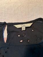 Schwarzes Shirt mit Lochstickerei Berlin - Friedenau Vorschau