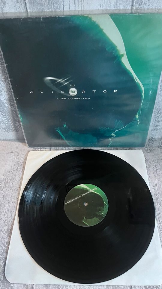 ☑️ The Alienator – Alien Ressurection ⭐ 12" Vinyl ⭐Hardcore in Wilhelmshaven