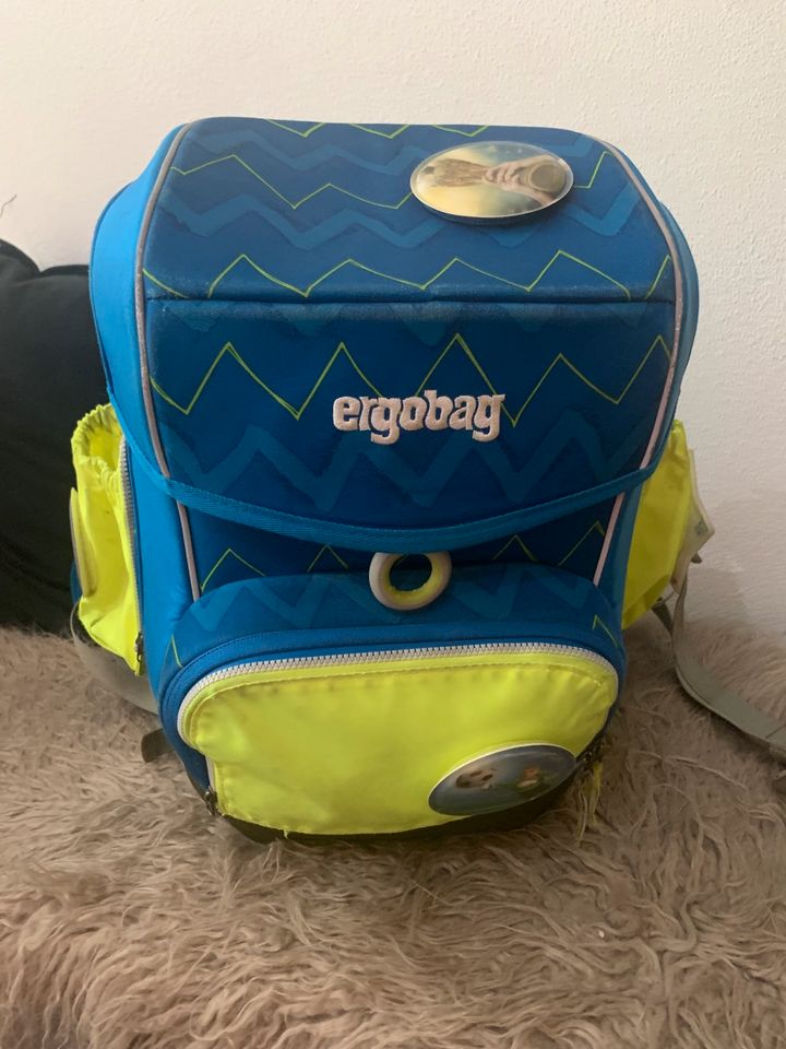 Ergobag Schulranzen blau/Mäppchen/Sporttasche in Bad Buchau