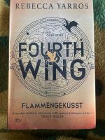 Fourth Wing Flammengeküsst Rebecca Yarros Farbschnitt Bestseller Baden-Württemberg - Maulbronn Vorschau