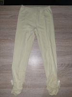 Leggings gelb mit Schmetterlingsapplikation Topolino Gr. 122 Brandenburg - Paulinenaue Vorschau