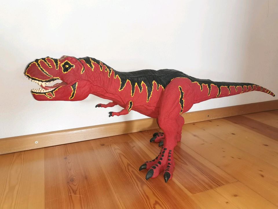 Riesen T-Rex Repaint in Kolbermoor