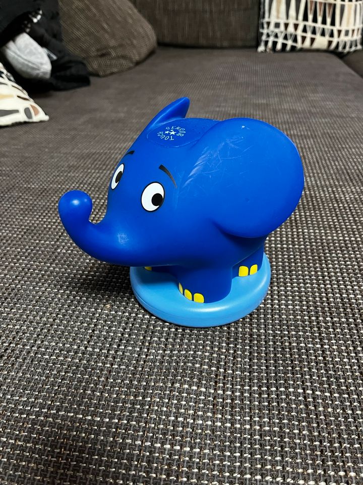 Elefant/ Sendung m.d. Maus Sternenlampe in Linden