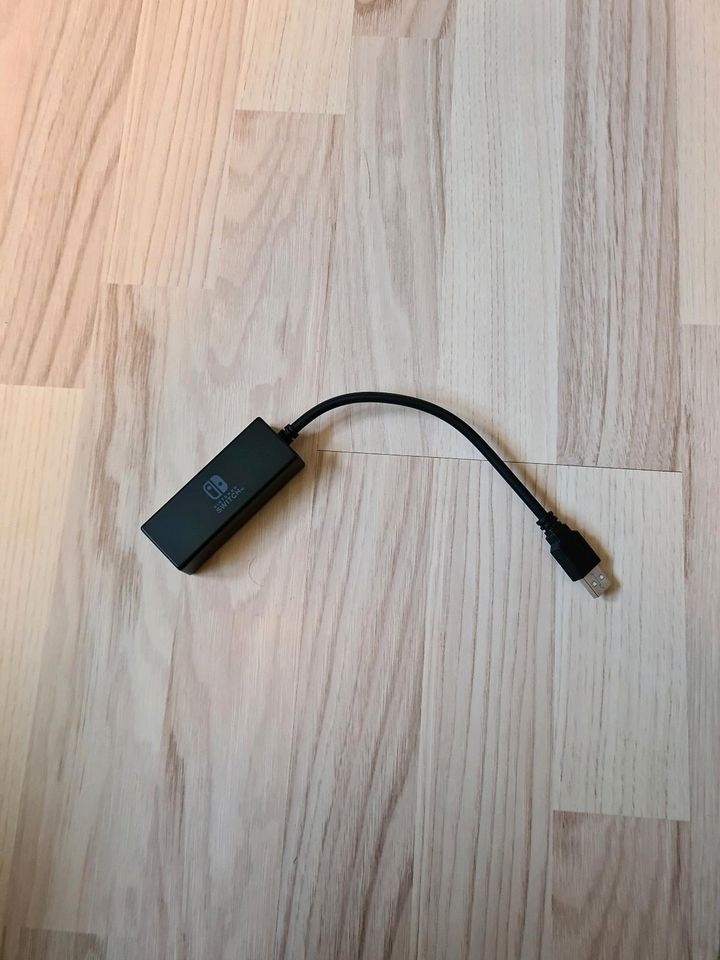 Original Nintendo switch Adapter in Brilon