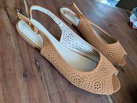 Damen Sandalen Ballerinas Kunstleder beige Gr. 41 Bayern - Fuchstal Vorschau