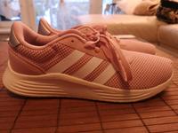 Adidas Turnschuhe Sneaker neu! Gr. 40 Bayern - Traunreut Vorschau