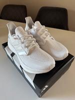 Adidas Ultra Boost/Light Boost gr. 45 1/3 Berlin - Zehlendorf Vorschau