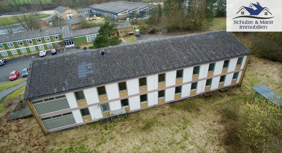 Kasernengebäude mit Atomschutzbunker in Schwalmstadt