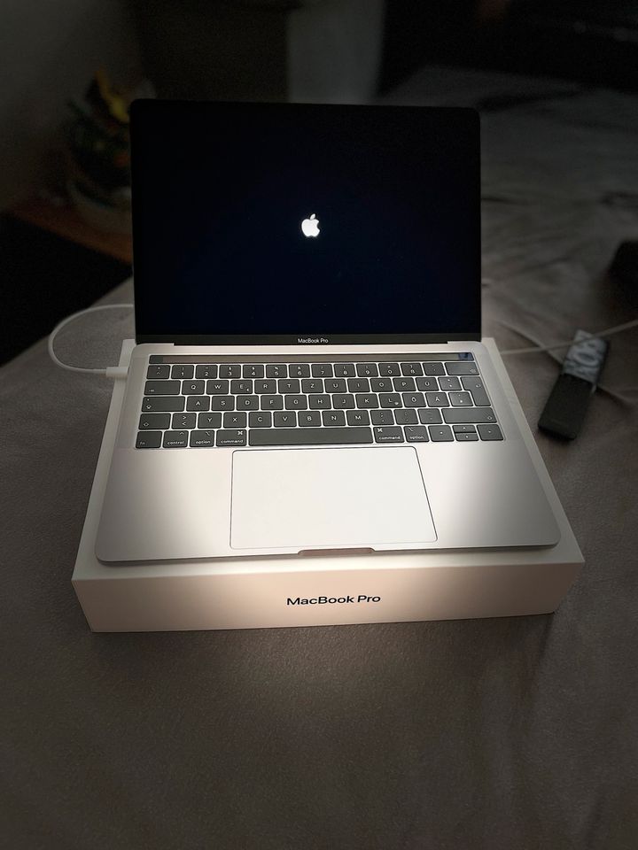 MacBook Pro 128GB in Rotenburg (Wümme)