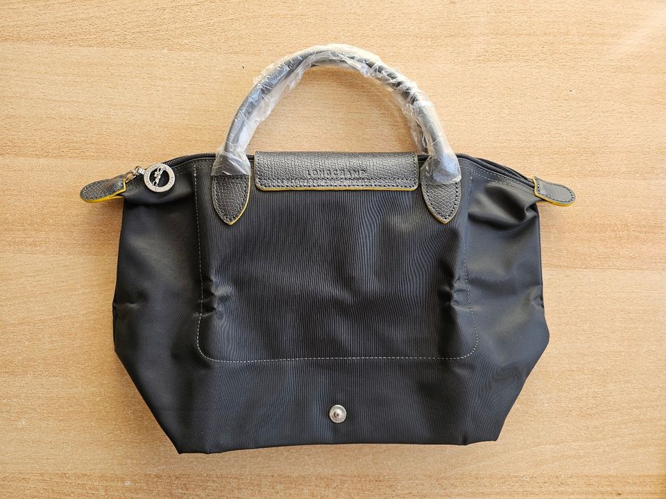 Longchamp Le Pliage Nylon Bag in Graphite beliebt in Frankfurt am Main