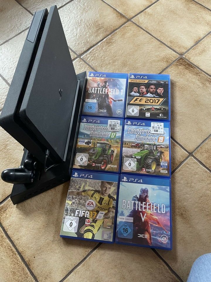 PlayStation 4 + Spiele + Controller in Menden