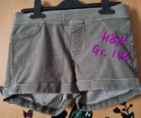 Kurze Hose H&M Shorts Gr. 146 Khaki Sachsen-Anhalt - Halle Vorschau