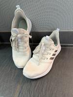 Adidas Schuhe Größe 40 2/3 Nordrhein-Westfalen - Kerpen Vorschau