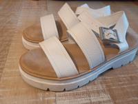 neuwertige Sommer Sandalen 40 Weiß Schuhe Hessen - Espenau Vorschau