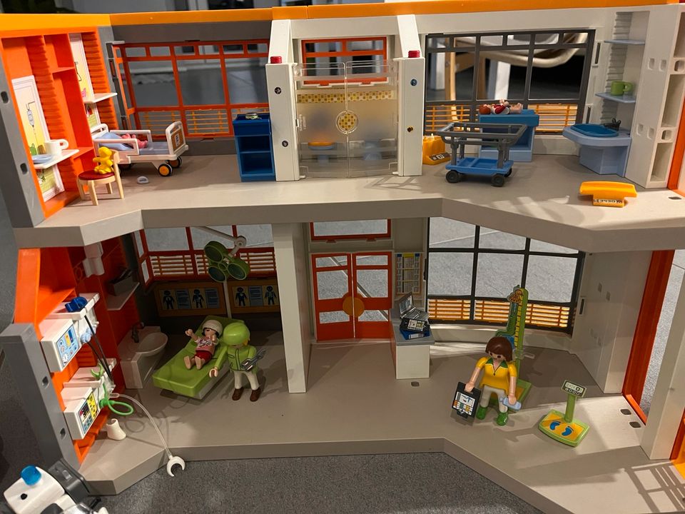 Kinderklinik Playmobil in Neuenburg am Rhein