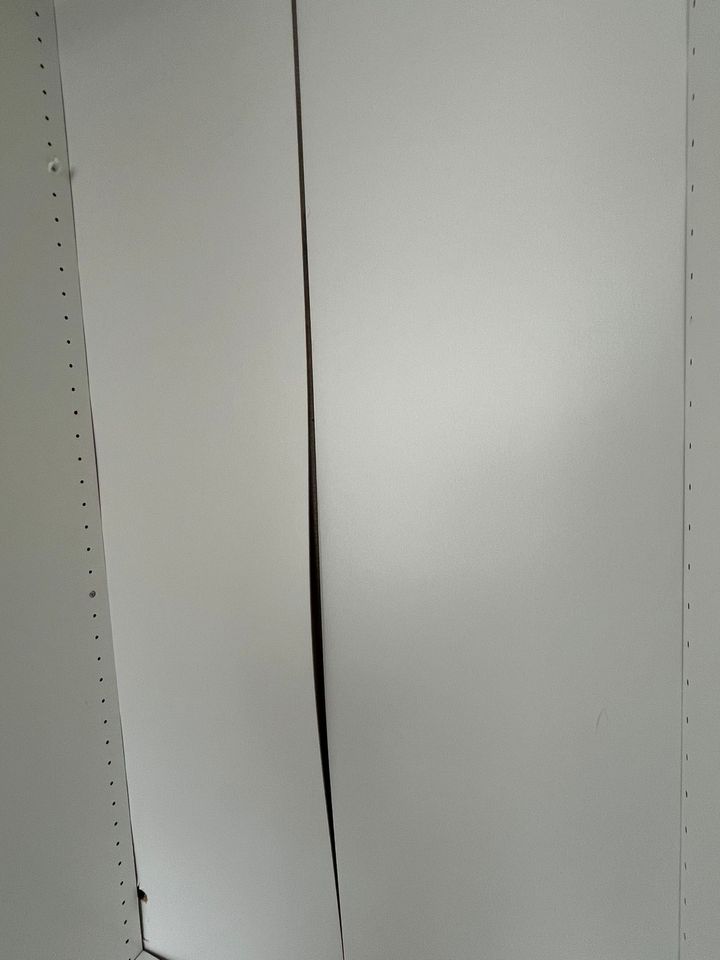 Ikea PAX Schrank mit Schiebetüren 150x60x236 in Hamburg