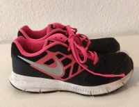 Nike Turnschuhe Sneaker Gr. 38 Niedersachsen - Hatten Vorschau