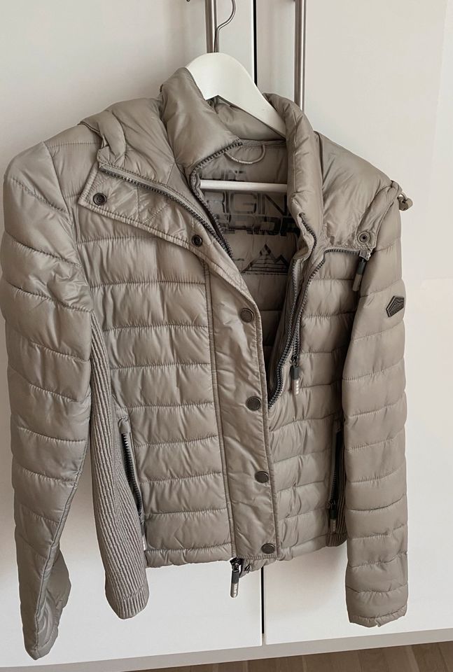 Superdry Damenjacke in Mönchengladbach