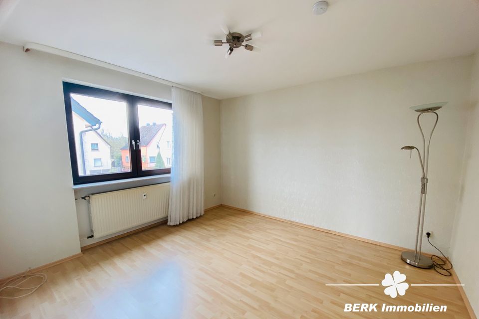 BERK Immobilien – perfekt für Ihre individuellen Wohnwünsche: großzügige 6-Zimmer-Wohnung mit vielseitigen Wohnmöglichkeiten und Vermiet-Optionen direkt in Seligenstadt in Seligenstadt