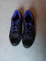 Adidas Training Turnschuhe Gr. 40 Hessen - Rodgau Vorschau