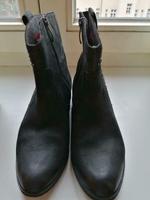Schwarze Tamaris Stiefelette neuwertig Leder Berlin - Charlottenburg Vorschau